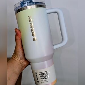 new Stanley water cup ProTour Flip Straw Tumbler 40 oz Sunrise Spiral 🐰🐣 2026